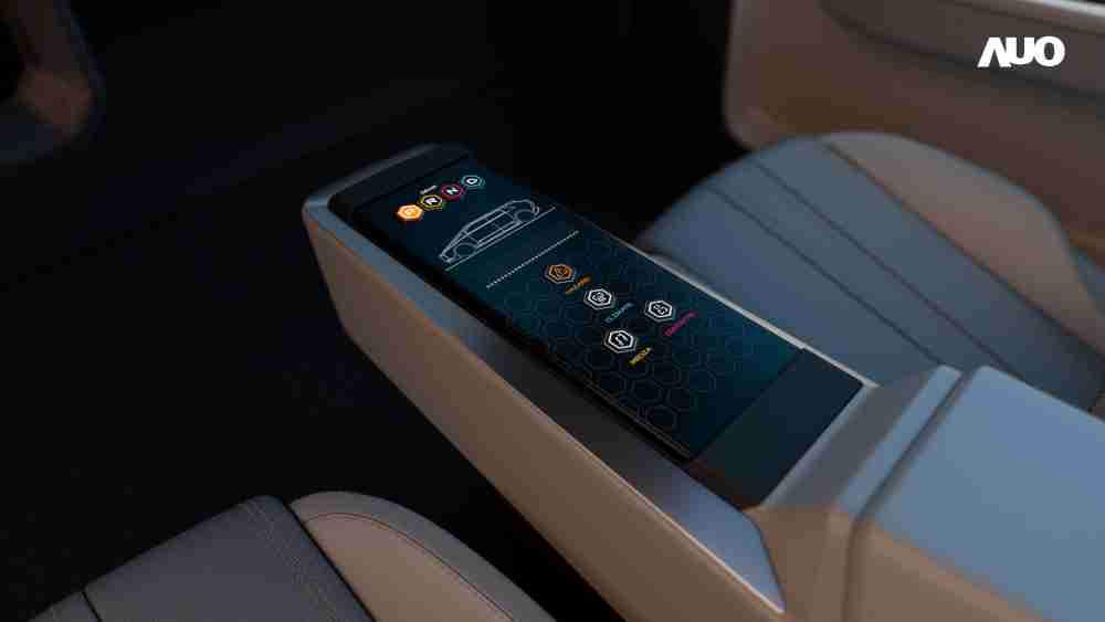 优游UB8以人性化设计打造多变形态中控显示(Morphing Center Control)，，不使用时仅平面显示信息，，进行操作时，，，，显示器则会动态隆起，，，，转变成3D实体按钮，，并有触觉回馈，，，，展示人机互动新体验